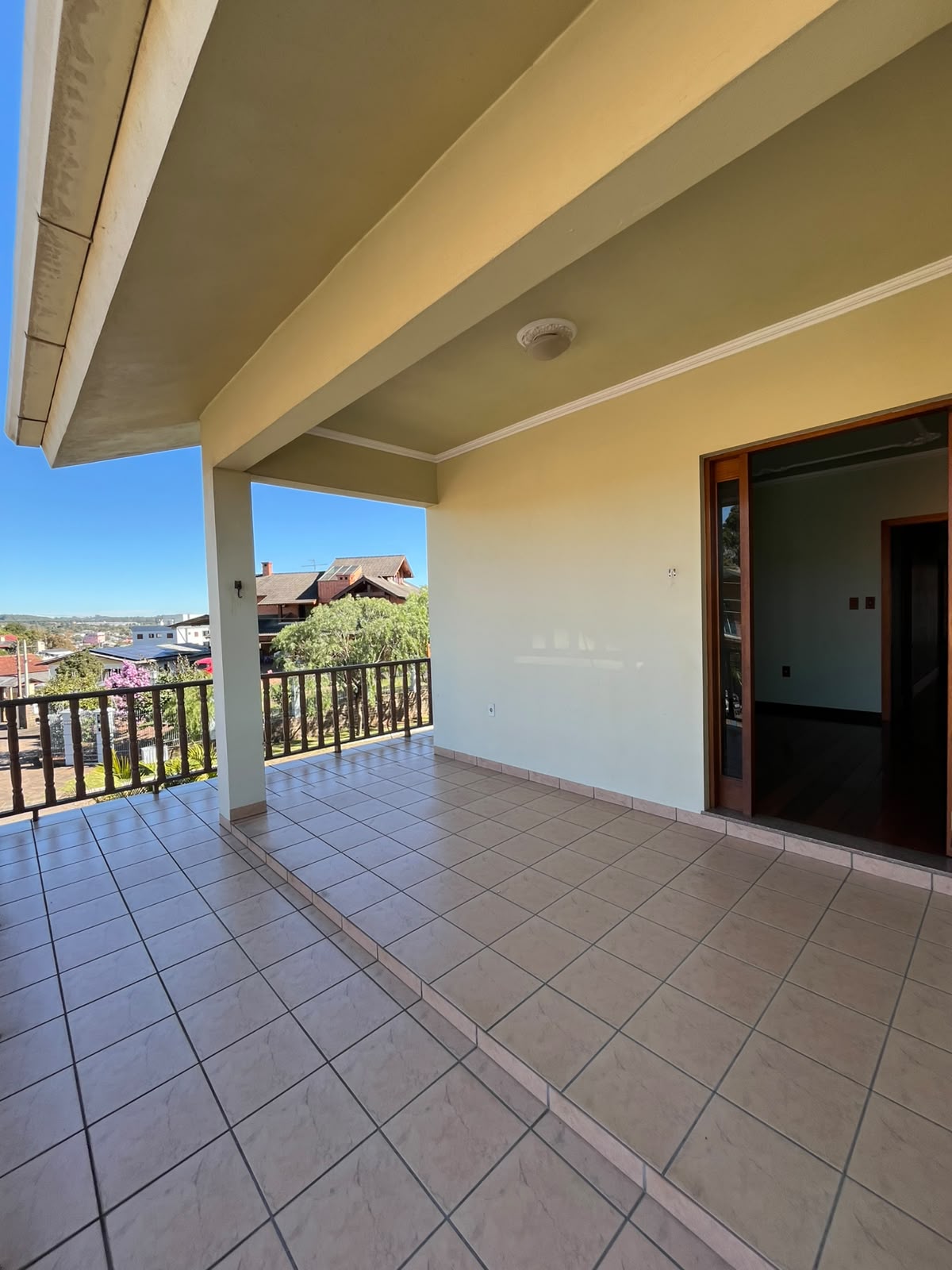 12 Prédio Comercial e Apartamento – Bairro Primavera, Dois Irmãos