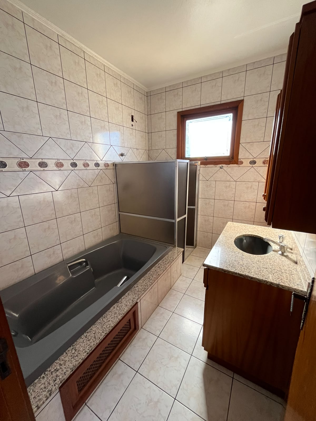 8 Prédio Comercial e Apartamento – Bairro Primavera, Dois Irmãos