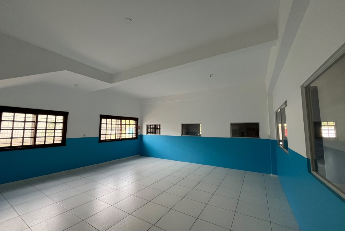 WhatsApp Image 2026-07-10 at 11.37.49 (2) Prédio comercial à venda em Morro Reuter/RS | 603m² | Localização estratégica na BR-116