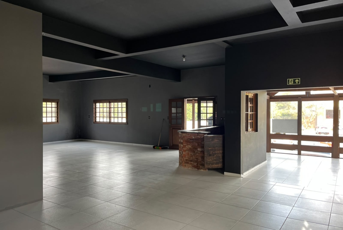 WhatsApp Image 2026-07-10 at 11.37.51 (3) Prédio comercial à venda em Morro Reuter/RS | 603m² | Localização estratégica na BR-116