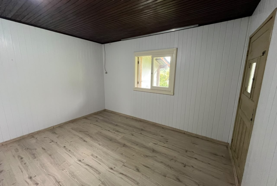 0f875d8d-d053-4863-9fbb-a45d6ea98a3c Casa mista à venda no Bairro Travessão | Dois Irmãos/RS