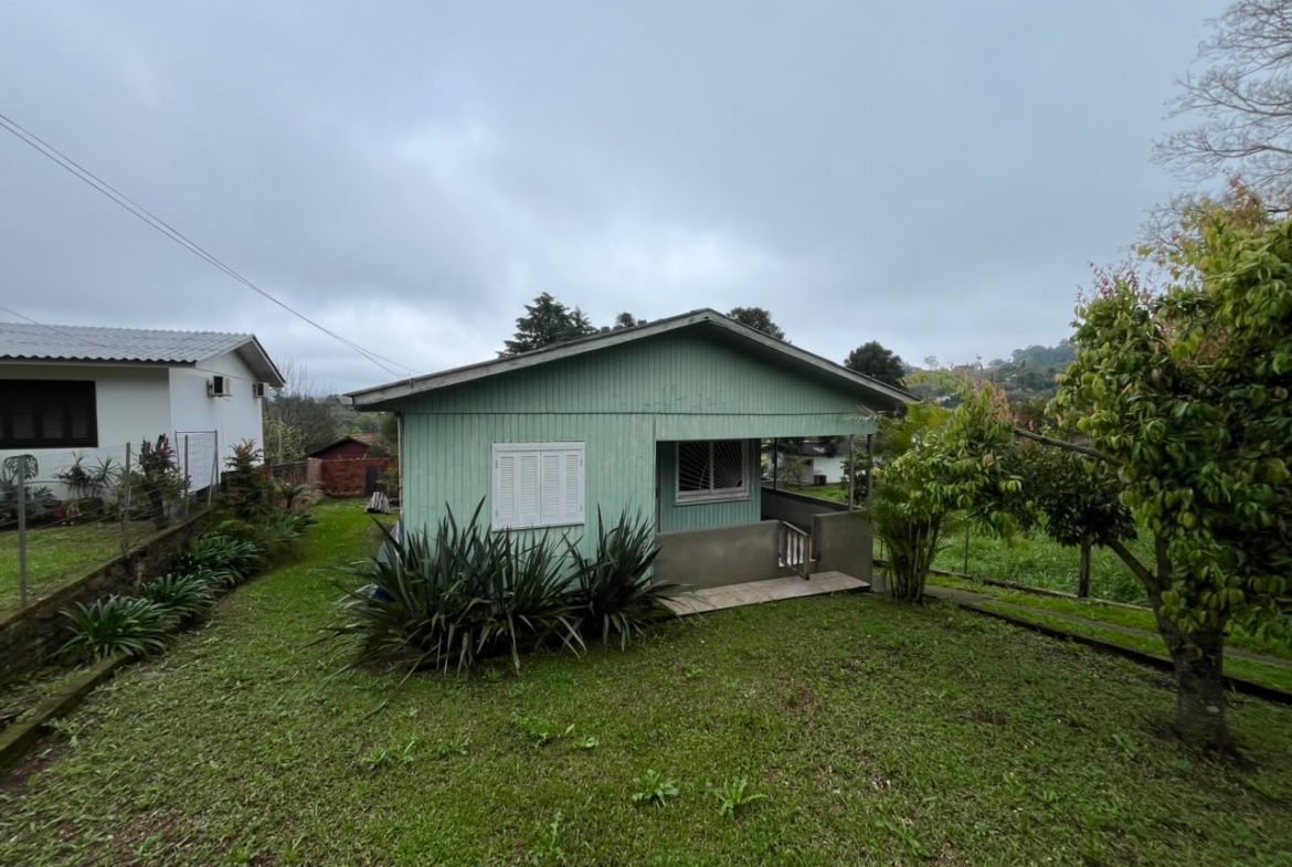 51c32e30-c260-4c8f-846f-3444e1e281fe Casa mista à venda no Bairro Travessão | Dois Irmãos/RS