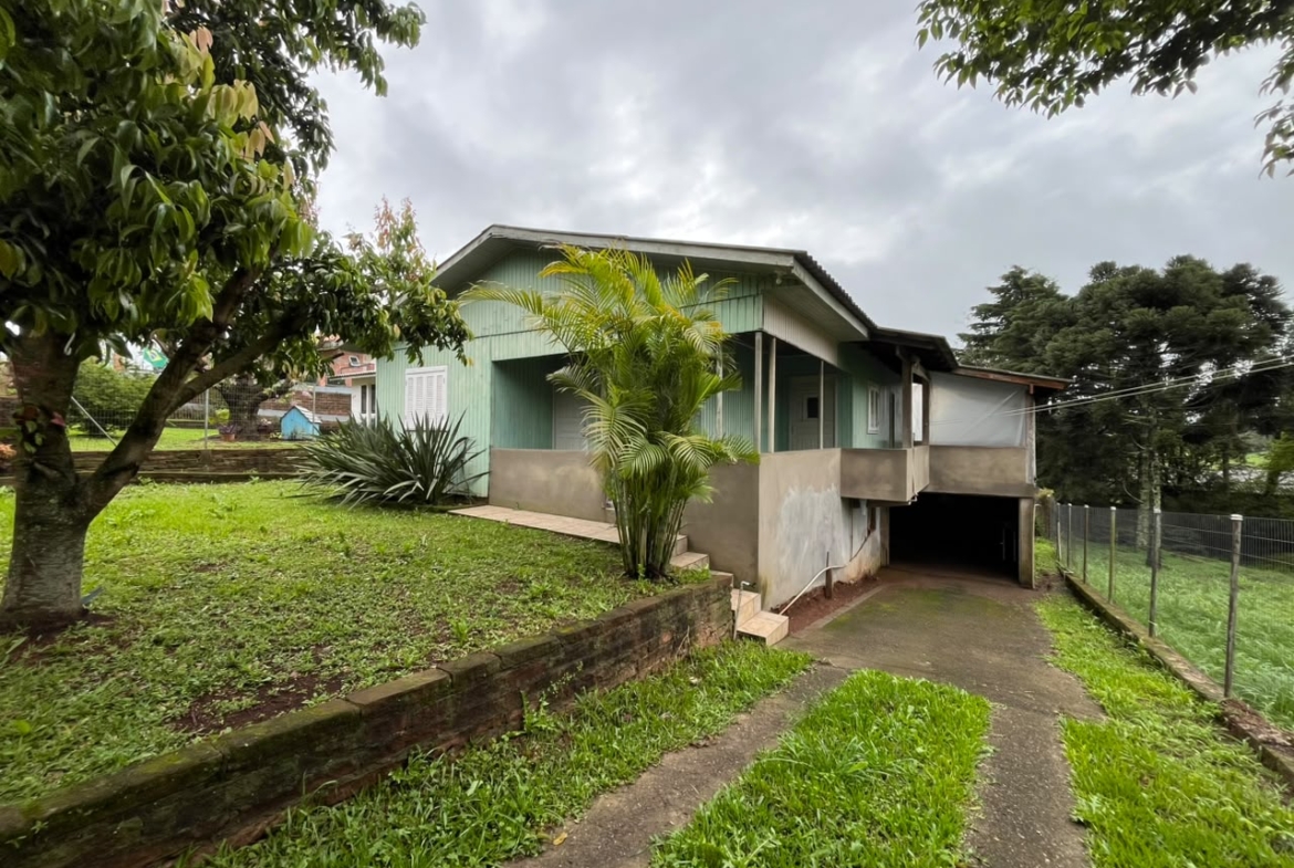 f3f9feb6-06a0-4b82-af91-8af51675d27b Casa mista à venda no Bairro Travessão | Dois Irmãos/RS