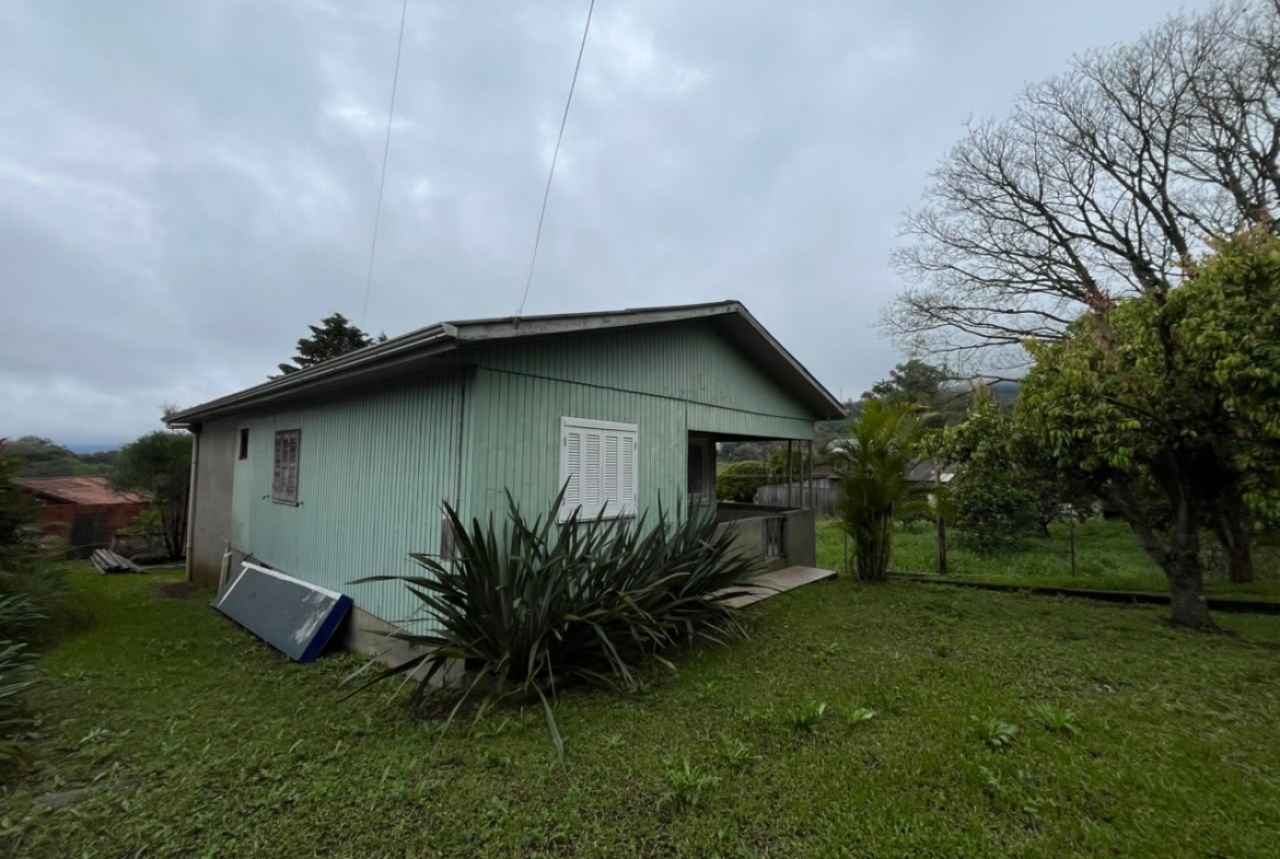 fb803dd8-336f-47d9-8afa-0612efdfe067 Casa mista à venda no Bairro Travessão | Dois Irmãos/RS